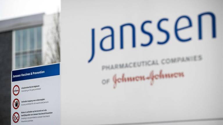 OMS autoriza uso de vacuna anti-covid de Johnson &amp; Jonhson: es la primera que se administra en una dosis única