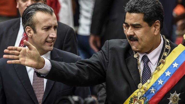 Maduro firma nuevo decreto de &quot;emergencia económica&quot;