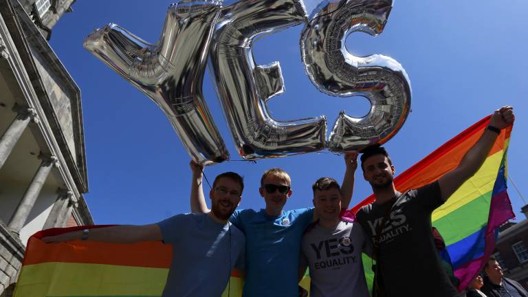 Campanas de boda para los homosexuales irlandeses
