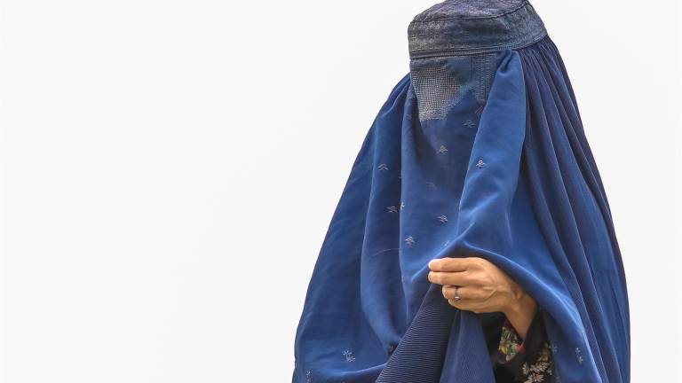 Mujeres en Afganistán: el terror de que los Talibanes vuelvan a anular sus derechos