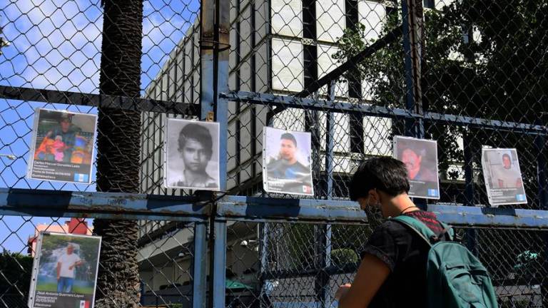 Recuerdan con antimonumento la masacre de 72 migrantes en noreste de México