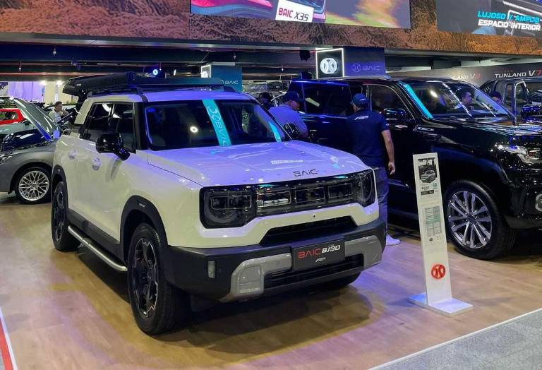 $!Demostración de vehículos en evento Autoshow