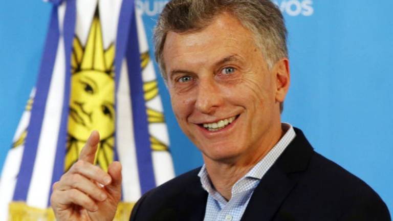 Macri, con economía complicada tras un año de triunfo electoral