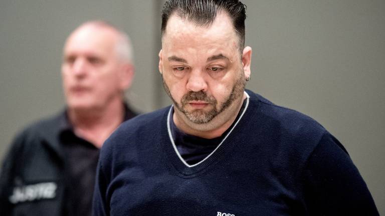 Enfermero que asesinó a 85 pacientes es condenado a cadena perpetua