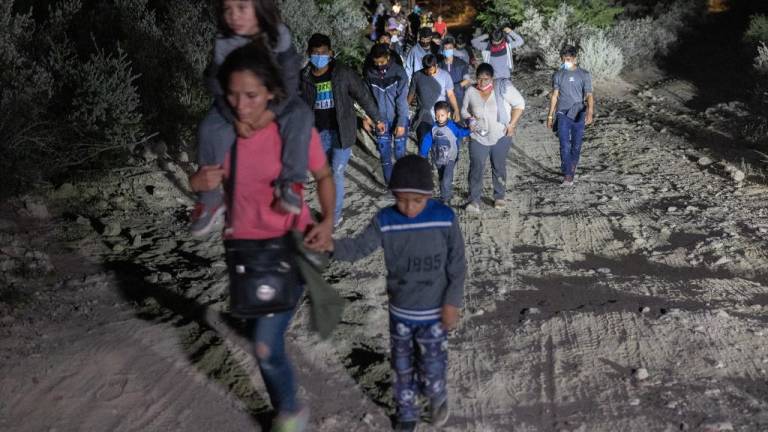 EE.UU. recuerda que su frontera no está abierta e incrementa deportaciones