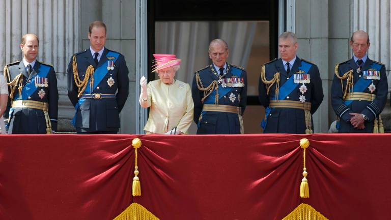 Saludo nazi reaviva el oscuro pasado de la familia real