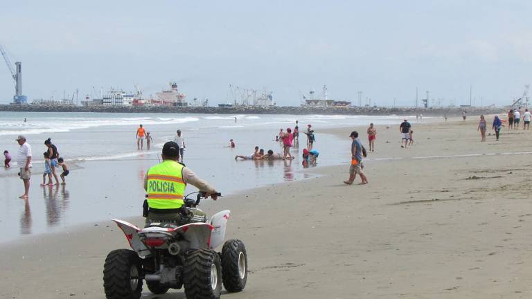 Cerca de 45 mil policías vigilarán durante el feriado