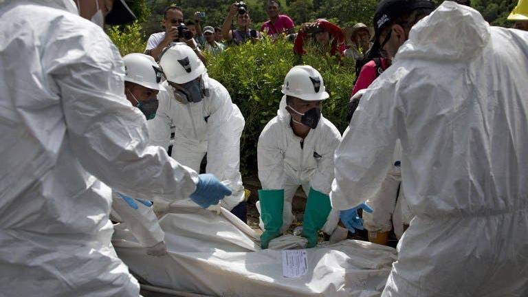 Sube a seis el número de cadáveres retirados de mina inundada en Colombia