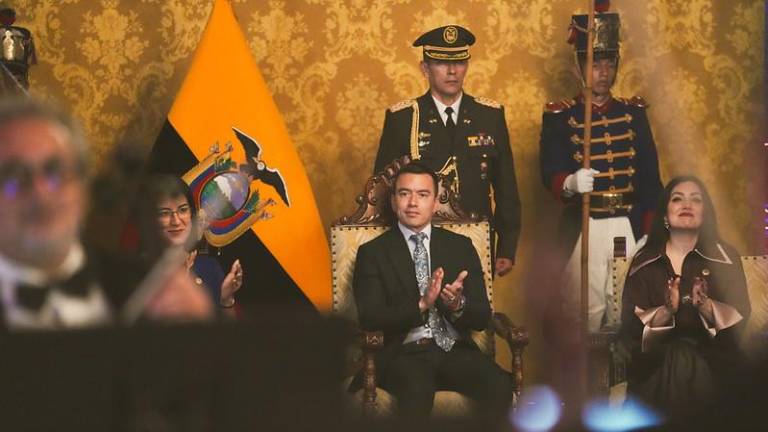 Daniel Noboa reorganiza la Presidencia y prohíbe a funcionarios intervenir en venta de bienes del Estado