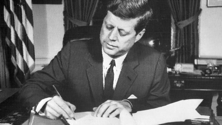 Gobierno de EE.UU. divulga archivos sobre asesinato de Kennedy