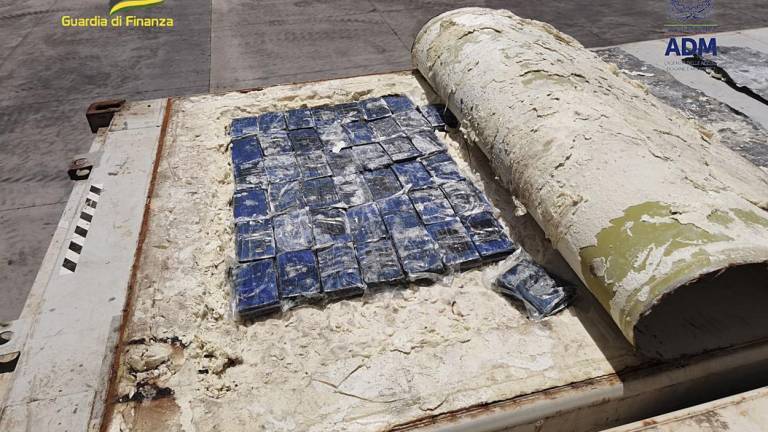 Incautan 110 kilos de cocaína pura en Italia que venía en un contenedor desde Ecuador