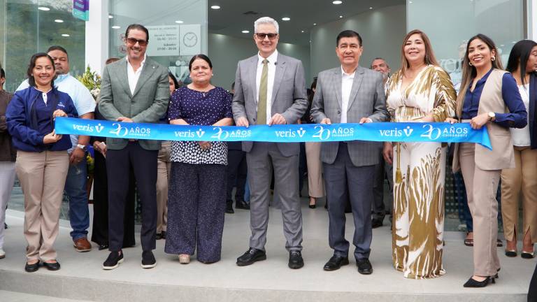 Veris inaugura Central Médica en La Joya por sus 20 años de trayectoria