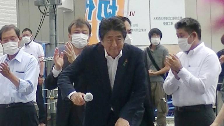Ex primer ministro japonés Shinzo Abe es asesinado con disparos en pleno mitin