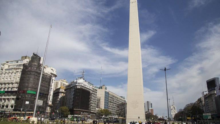 Obelisco de Buenos Aires se queda sin punta