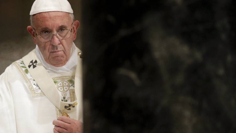 Presidente de Polonia dice que el papa desearía ir a Auschwitz en 2016