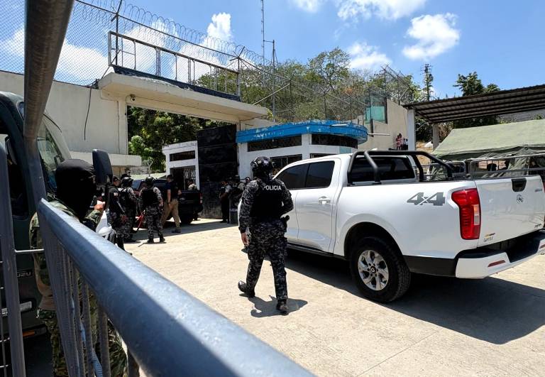 $!Fotografía del exterior de la cárcel de Esmeraldas, tomada este viernes.