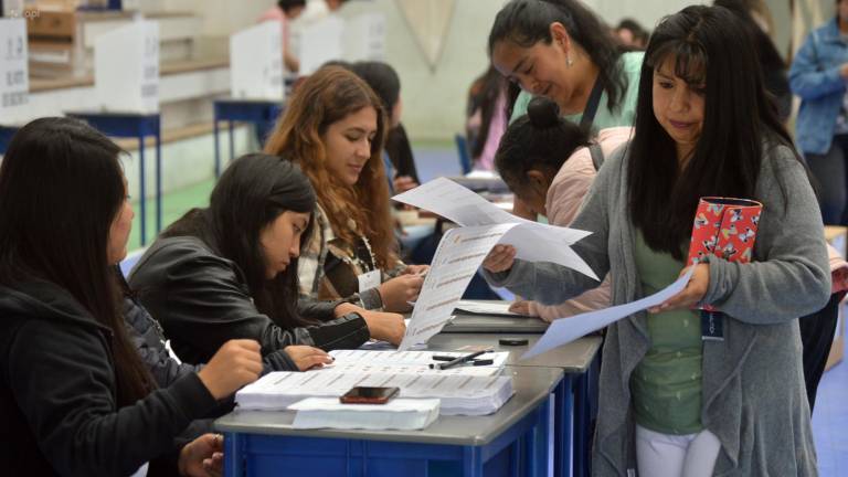 ¿A qué hora y cómo ver los resultados oficiales de las elecciones en Ecuador?