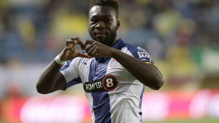 Comunicador "retira" insultos racistas lanzados contra Caicedo