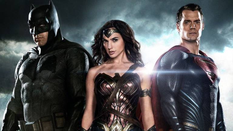 &quot;Batman v Superman&quot; busca conquistar la taquilla
