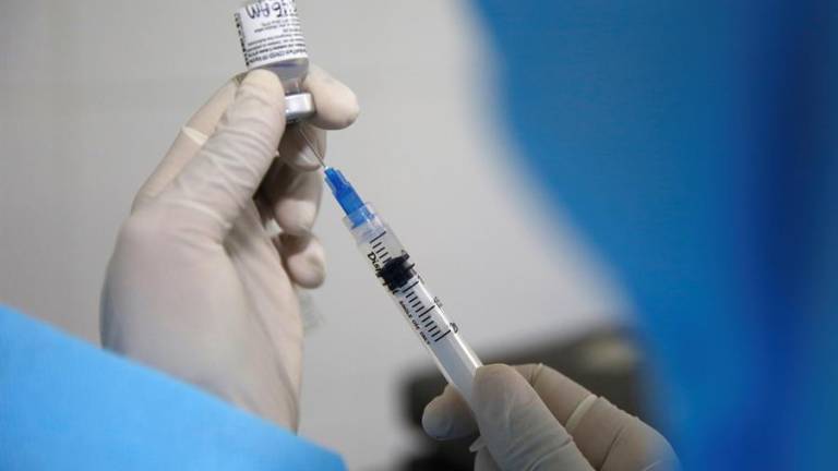 Moreno permitirá la importación directa de vacunas a municipios