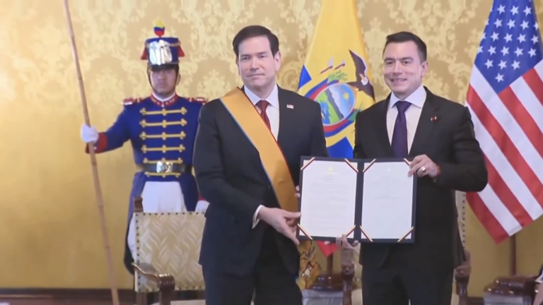Noboa otorgó a Rubio la Orden Nacional al Mérito en el grado de Gran Cruz.