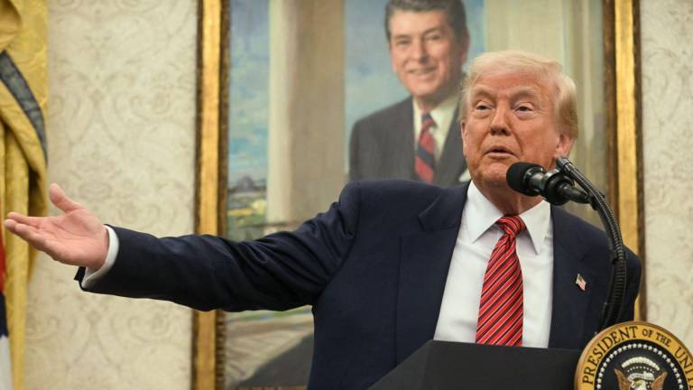 Donald Trump lanza programa que ofrece vuelos gratuitos a migrantes irregulares que decidan volver a sus países