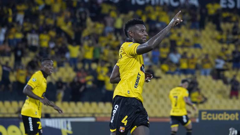 Gustavo Vallecilla celebrando el gol anotado a Mushuc Runa.