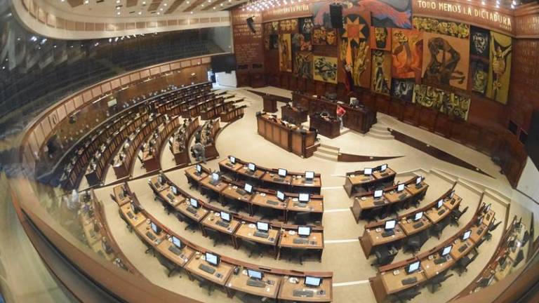 Asamblea aprueba informe con recomendaciones para prevenir y erradicar la violencia contra la mujer en Ecuador