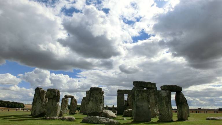 Descubren "asombrosa y única" estructura prehistórica