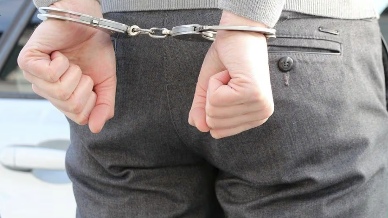 Tras su localización, se inició el proceso de deportación para su entrega a las autoridades estadounidenses.