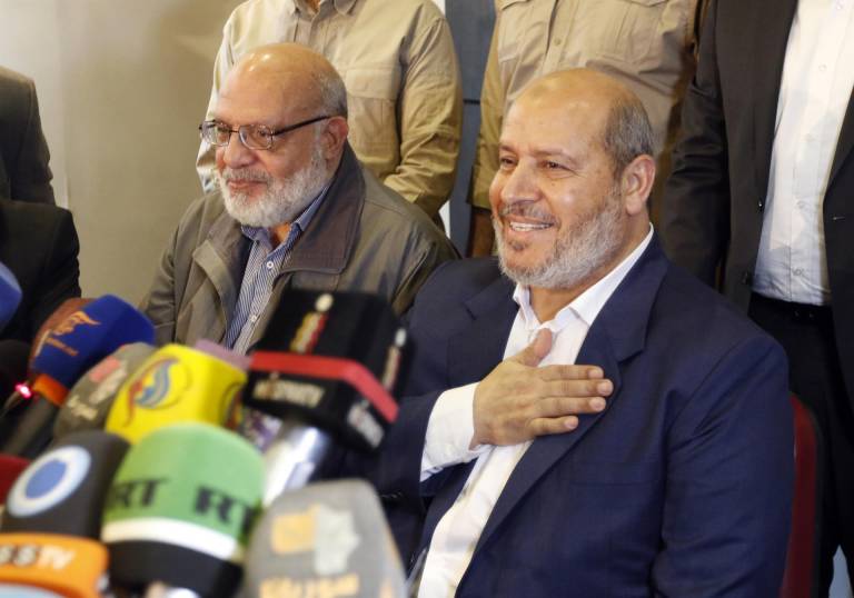 $!El miembro del Buró Político de Hamás, Khalil Al-Hayya (izquierda), y el secretario general del Frente Popular para la Liberación de Palestina, Talal Naji (derecha), dan una conferencia de prensa en Damasco.
