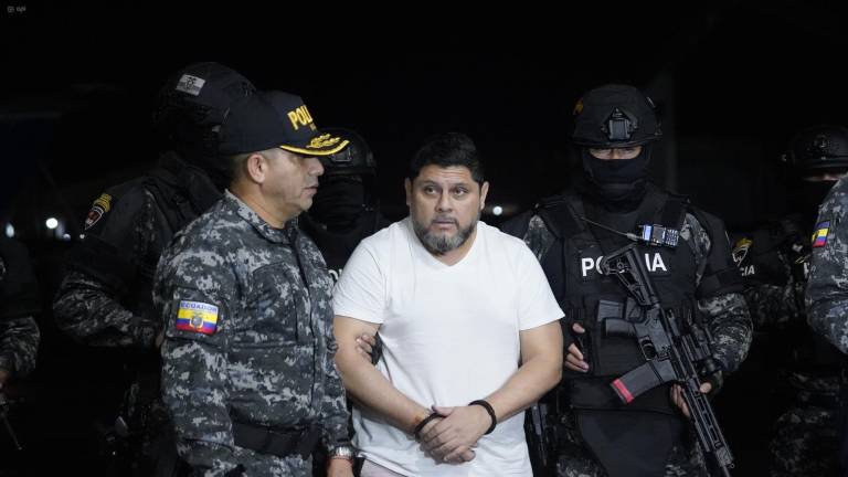 Desde Panamá, a las 02:20 de este martes 10 de febrero, llegó a Guayaquil Leonardo Cortázar, investigado en el caso 'Encuentro'.