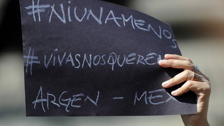 #NiUnaMenos: multitud de mujeres contra la violencia