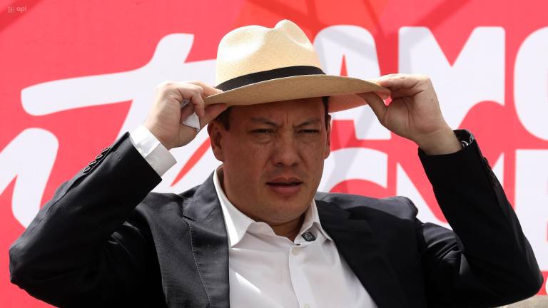 Polémica por empresas vinculadas a contratos del Municipio de Cuenca: Cristian Zamora rechaza nexos