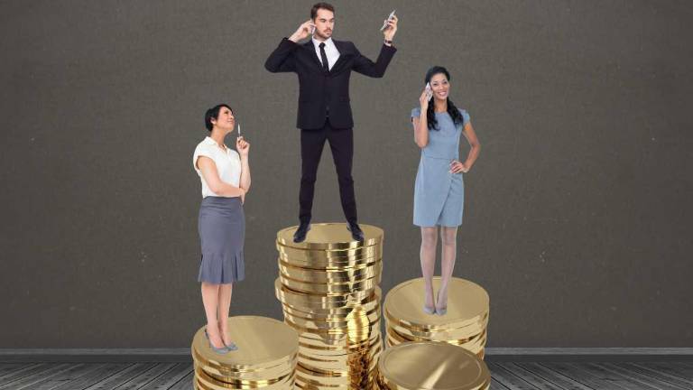 8M en Ecuador | La brecha salarial entre hombres y mujeres aún persiste: estas son las razones