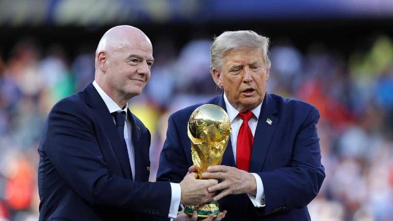 Donald Trump impulsa a Gianni Infantino, presidente de la FIFA, para dirigir la ONU