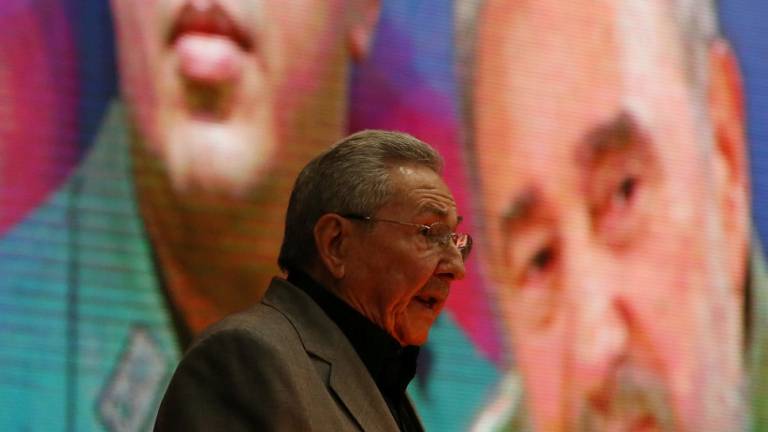 Raúl Castro convierte en ley el último deseo de Fidel