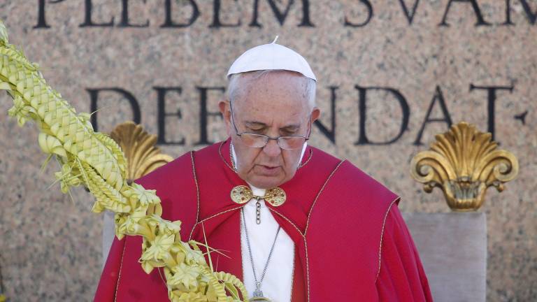 Papa desea un &quot;creciente progreso espiritual y social&quot; en paz a España