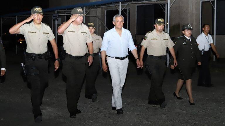 Ministro del Interior Patricio Carrillo se pronuncia por incremento de pena al policía Santiago Olmedo