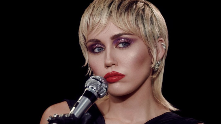 Ochentera y con sonidos electrónicos regresa Miley Cyrus a la música con Midnight Sky