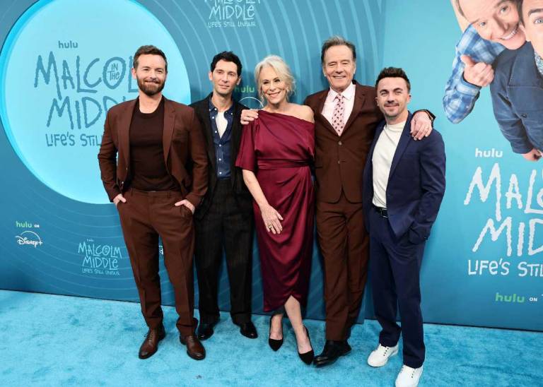 $!Su visita coincide con el reciente reboot de la serie para Disney+.