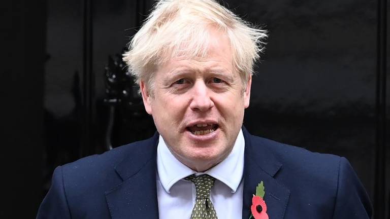 Johnson anuncia un confinamiento de un mes para Inglaterra