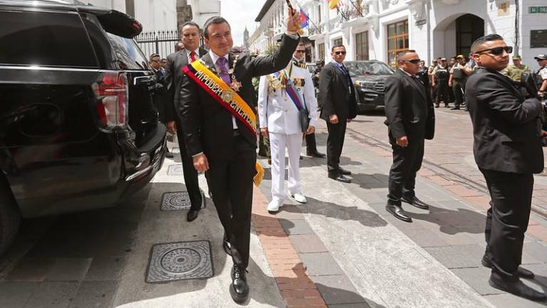 Noboa ha sido invitado por el Rey Felipe VI de España a una cena en Sevilla.