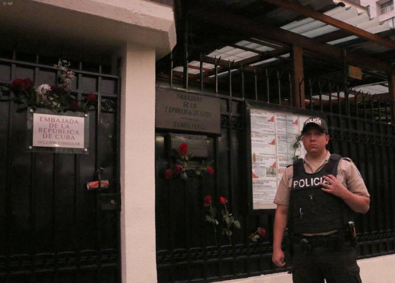 $!Daniel Noboa dio 48 horas para que el embajado cubano salga de Ecuador.