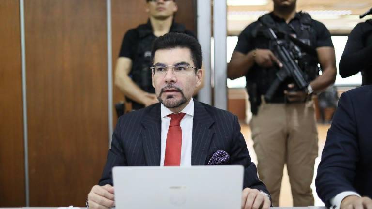 Carlos Alarcón toma ventaja en el concurso para fiscal general: aún quedan 50 puntos en disputa