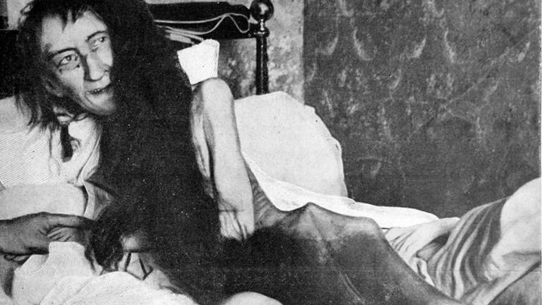 La hermosa joven que fue encerrada 25 años en su cuarto