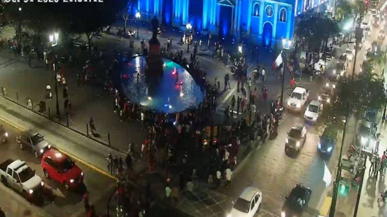 Sectores de Quito y Guayaquil presentan aglomeraciones durante el feriado
