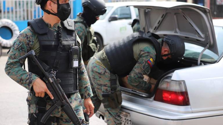 Corte Constitucional reduce a 30 días y condiciona el estado de excepción en Ecuador