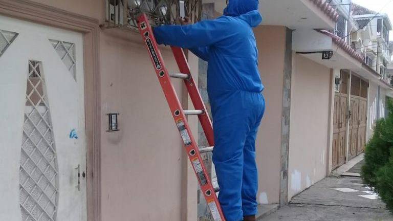 CNEL suspenderá los cobros de planillas en casos de reclamos de los usuarios; revisará medidores