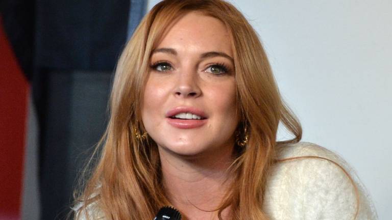Lindsay Lohan completa trabajo comunitario impuesto por juez de EE.UU.
